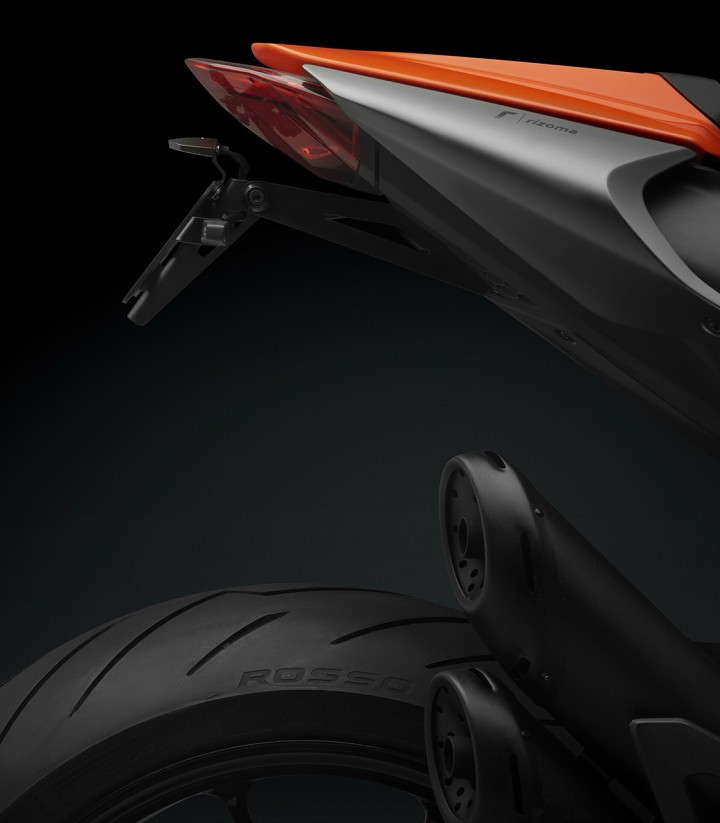 Rizoma Kennzeichenhalter Fox Ducati Hypermotard 698 Mono (24-26), Monster 937 (21-25) PTS541B