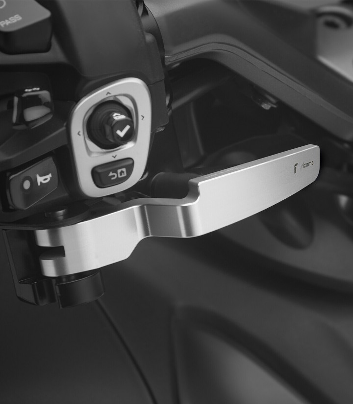Maneta Freno de estacionamiento Rizoma Yamaha T-Max 530, T-Max 560, T-Max 560 Tech Max (17–25) Plata ZYF060A