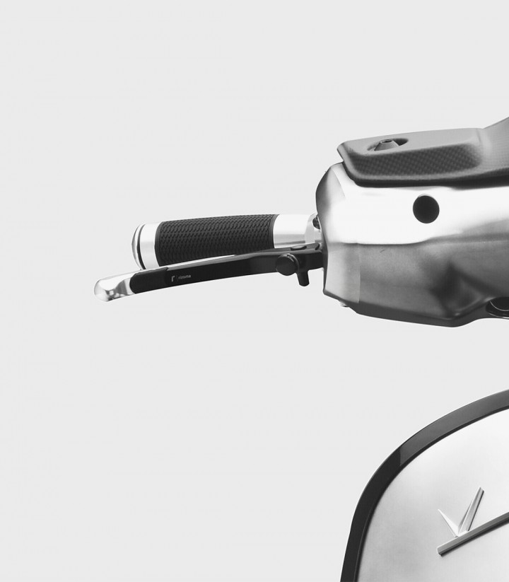 Bremshebel Adjustable Plus Rizoma Vespa GTS (23-25) Silber LBX153A