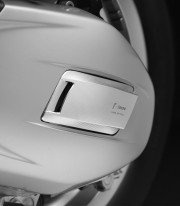 Rizoma Engine Cover in Silver for Vespa GTS / 310 / 310 Super / Super / GTV / GTV 310 / Primavera / Sprint (23-25) ZVP044A