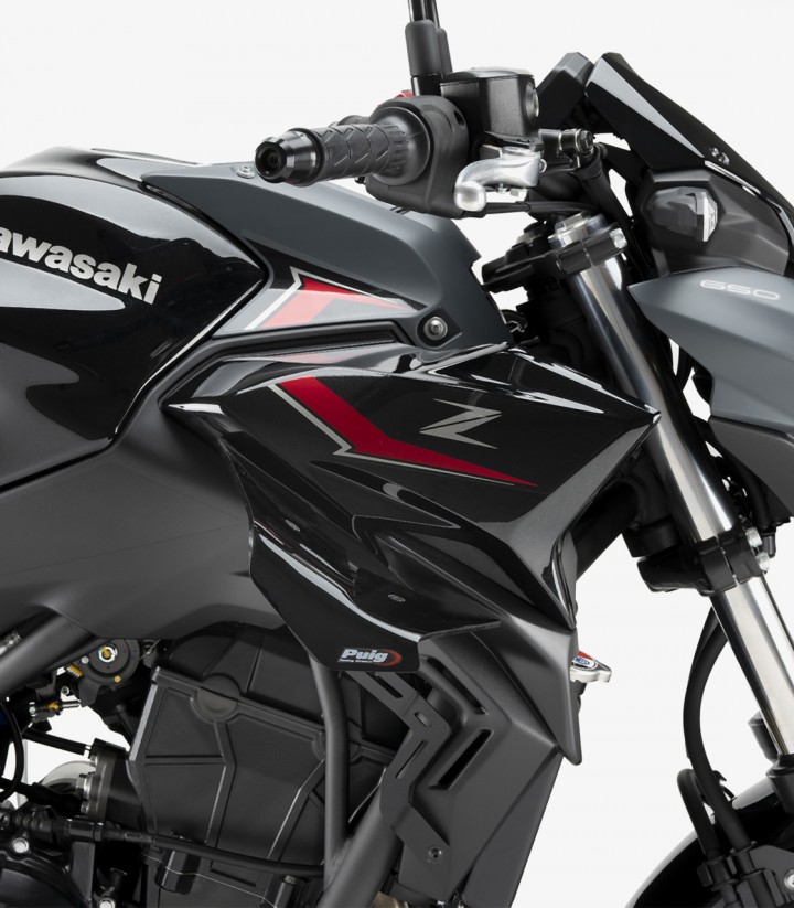 Winglets seitlich D12 22472N Puig Kawasaki Z650 (20-26) Schwarz