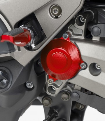 Tapa Piñón Puig Rojo Kymco AK550 / Premium (17-26) 9547R