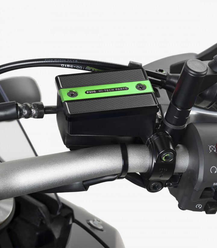Tapa depósito líquido Freno Puig color Verde 9267V para varios modelos de Yamaha
