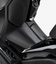 Yamaha X-MAX 125 / 300 (23-26) Puig Scratch Saver Black Tank Pad 21755N