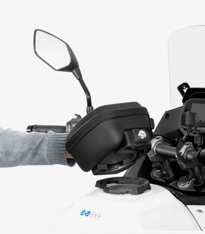 Kit fijación bolsa SHAD Click System Y016CS para Yamaha Tracer 9 / GT (25-26)