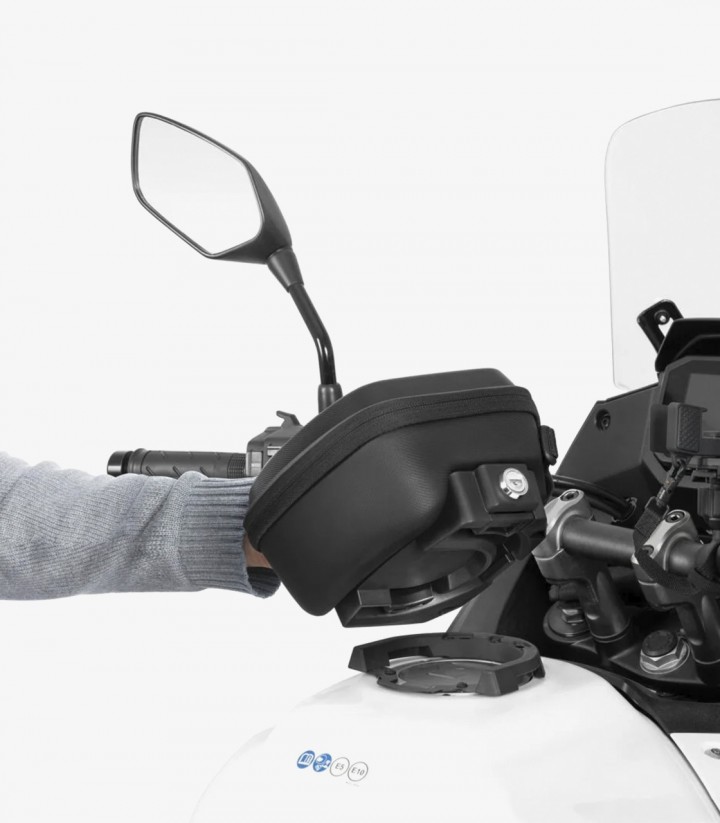 SHAD Click System Tank Bag Mounting Kit W014CS for BMW S1000RR (10-26), R NINET 1200 (13-26), S1000R (13-26), M1000R (22-26), R1
