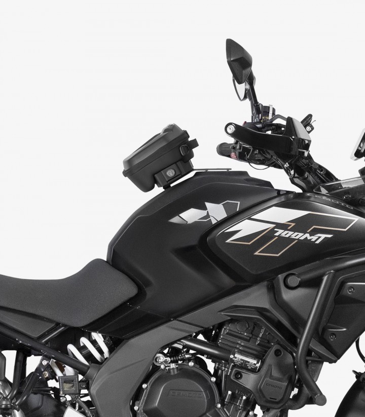 Kit fijación bolsa SHAD Click System C012CS para CF Moto 450 MT (23-26), 700MT / ADV (25-26)