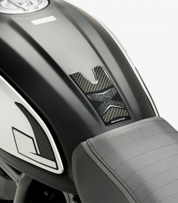 Protector depósito Ducati Scrambler 800/1100 (15-25) Puig Símil carbono 9131C
