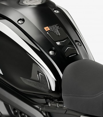 Protector depósito Yamaha XSR900 (16-21) Puig Símil carbono 9299C