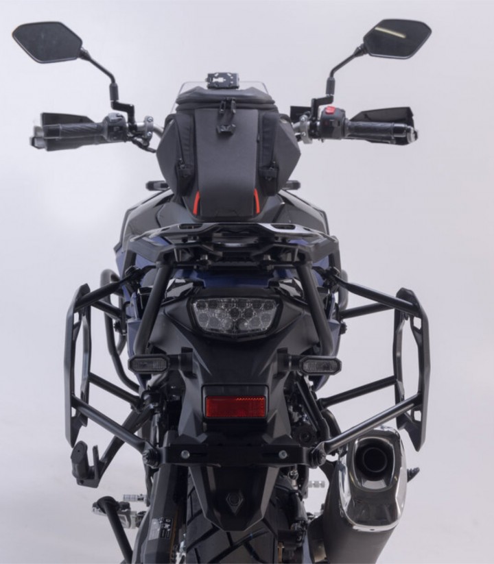 Soportes Laterales PRO Suzuki V-Strom 800 / DE (22) SW-MOTECH KFT.05.845.30000/B KFT.05.845.30000/B