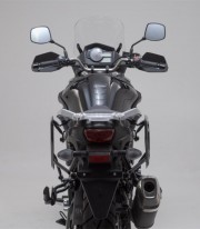 Soportes Laterales PRO Suzuki V-Strom 650 / XT (16) SW-MOTECH KFT.05.876.30000/B KFT.05.876.30000/B