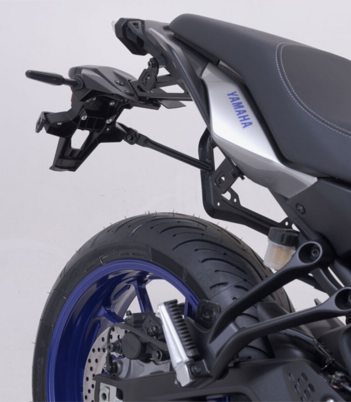 Soportes Laterales PRO Yamaha Tracer 700 (16-20), MT-07 Tracer (16-25), Tracer 7 (21-25) SW-MOTECH KFT.06.593.30000/B KFT.06....