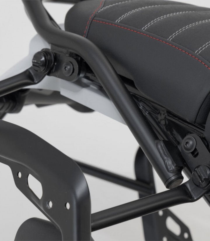 Soportes Laterales PRO modelo USA Ducati DesertX (22), DesertX Rally (23) SW-MOTECH KFT.22.995.30100/B KFT.22.995.30100/B