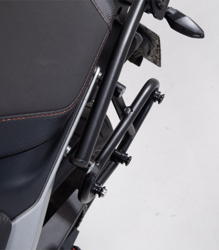 Soporte Lateral Izquierdo SLC KTM 790 Duke (18-22), 890 Duke (19-20) SW-MOTECH HTA.04.641.10000 HTA.04.641.10000