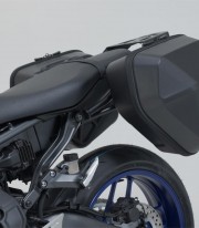 Soporte Lateral Izquierdo SLC Yamaha MT-09 / SP (20-23) SW-MOTECH HTA.06.851.10000 HTA.06.851.10000