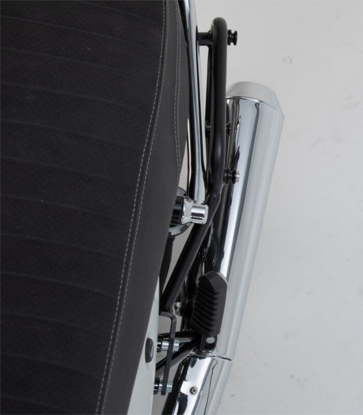 Soporte Lateral Izquierdo SLC Moto Guzzi V7 III (16-20) SW-MOTECH HTA.17.595.10001 HTA.17.595.10001