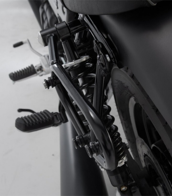 Soporte Lateral Izquierdo SLC Moto-Guzzi V9 Roamer / Bobber (15-18) SW-MOTECH HTA.17.797.10001 HTA.17.797.10001