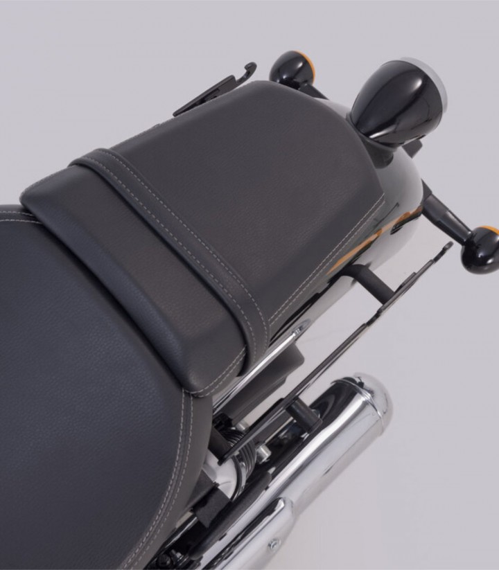 Soporte Lateral Izquierdo SLH LH1 Royal Enfield Super Meteor 650 (22) SW-MOTECH HTA.41.069.18001 HTA.41.069.18001
