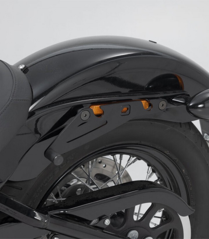 Soporte Lateral Izquierdo SLH LH1 Harley-Davidson Street Bob / Slim / Fat Bob (17), Low Rider S (19), Softail Standard (20) S...