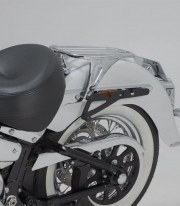 Soporte Lateral Izquierdo SLH LH1 Harley-Davidson Softail Deluxe (17) SW-MOTECH HTA.18.682.11600 HTA.18.682.11600