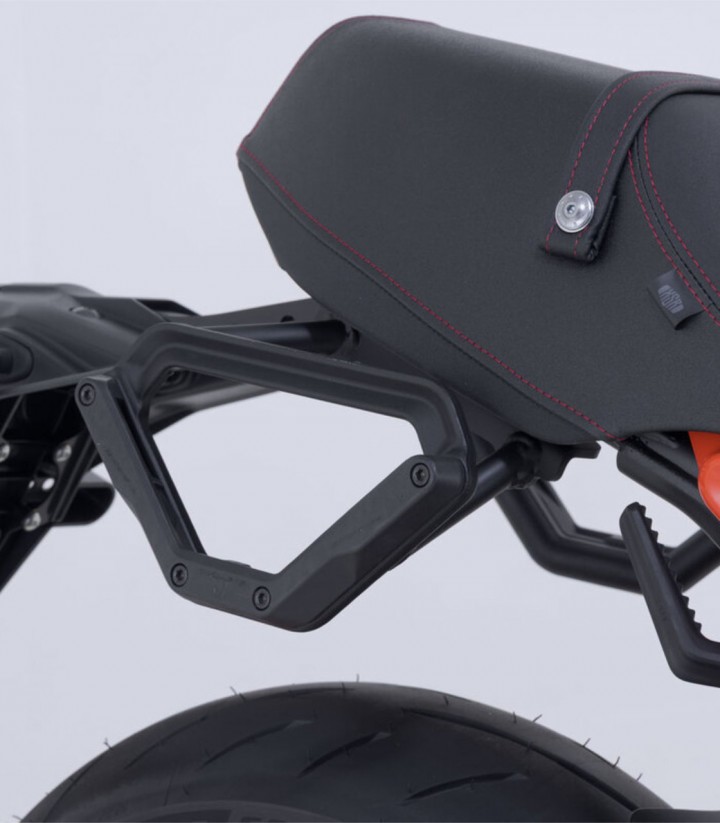 Soporte Lateral Derecho V-LOC Yamaha XSR900 (21-25), XSR900 GP (23-24) SW-MOTECH VMC.06.932.11000 VMC.06.932.11000