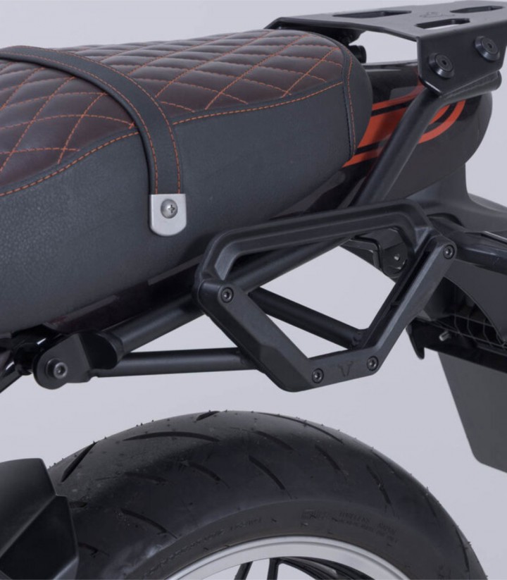 Soporte Lateral Izquierdo V-LOC Kawasaki Z900RS (17-25) SW-MOTECH VMC.08.891.10000 VMC.08.891.10000