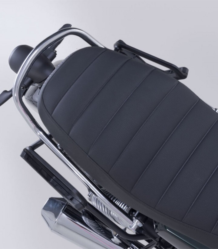 Soporte Lateral Derecho V-LOC Moto Guzzi V7 IV (20-25), V7 (25) SW-MOTECH VMC.17.847.11000 VMC.17.847.11000