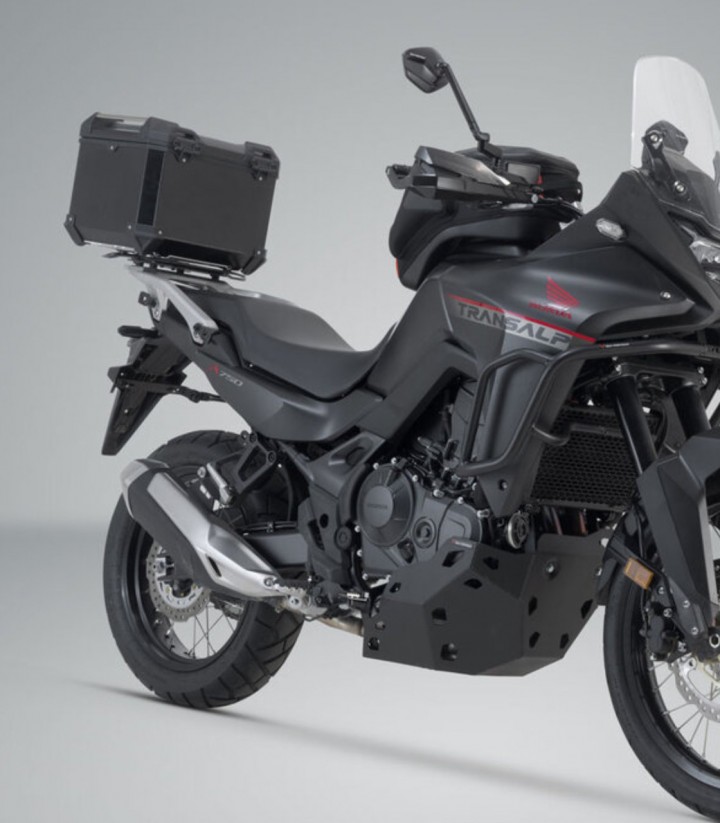 Topcase mit Träger TRAX ADV Schwarz 38 L Honda XL750 Transalp (22-24) / E-Clutch (25) SW-MOTECH GPT.01.070.70000/B