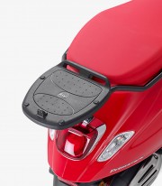 GIVI MONOLOCK® Top Case Mount Piaggio Vespa Primavera 50-125-150 (14-26) SR5608