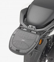 Soporte GIVI Maleta Trasera MONOLOCK® Yamaha N-MAX 125 (25-26) SR2170