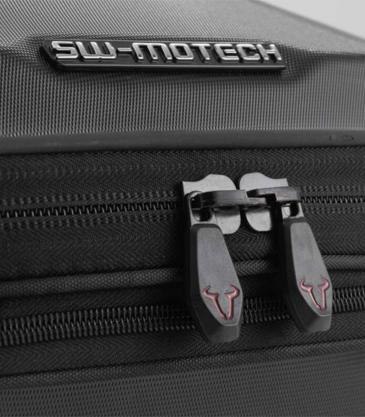 Topcase mit Träger URBAN ABS Schwarz 16-29 L Suzuki V-Strom 800 (22) SW-MOTECH GPT.05.845.60000/B