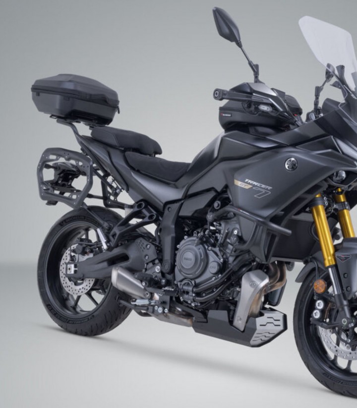 Maleta Superior con Soporte URBAN ABS Negro 16-29 L Yamaha Tracer 7 (25) SW-MOTECH GPT.06.020.60000/B GPT.06.020.60000/B