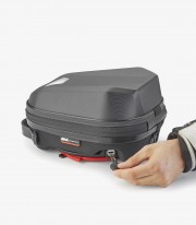GIVI WEIGHTLESS TANKLOCKED Tanklock Tank Bag 5 Liters WL902