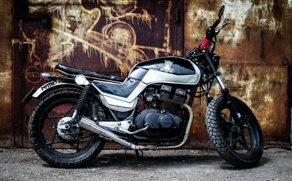 How to clean the exhaust pipe of your motorcycle STEP BY STEP