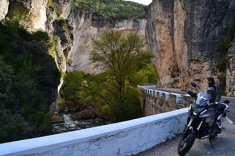 biker doing the Serranía de Cuenca
